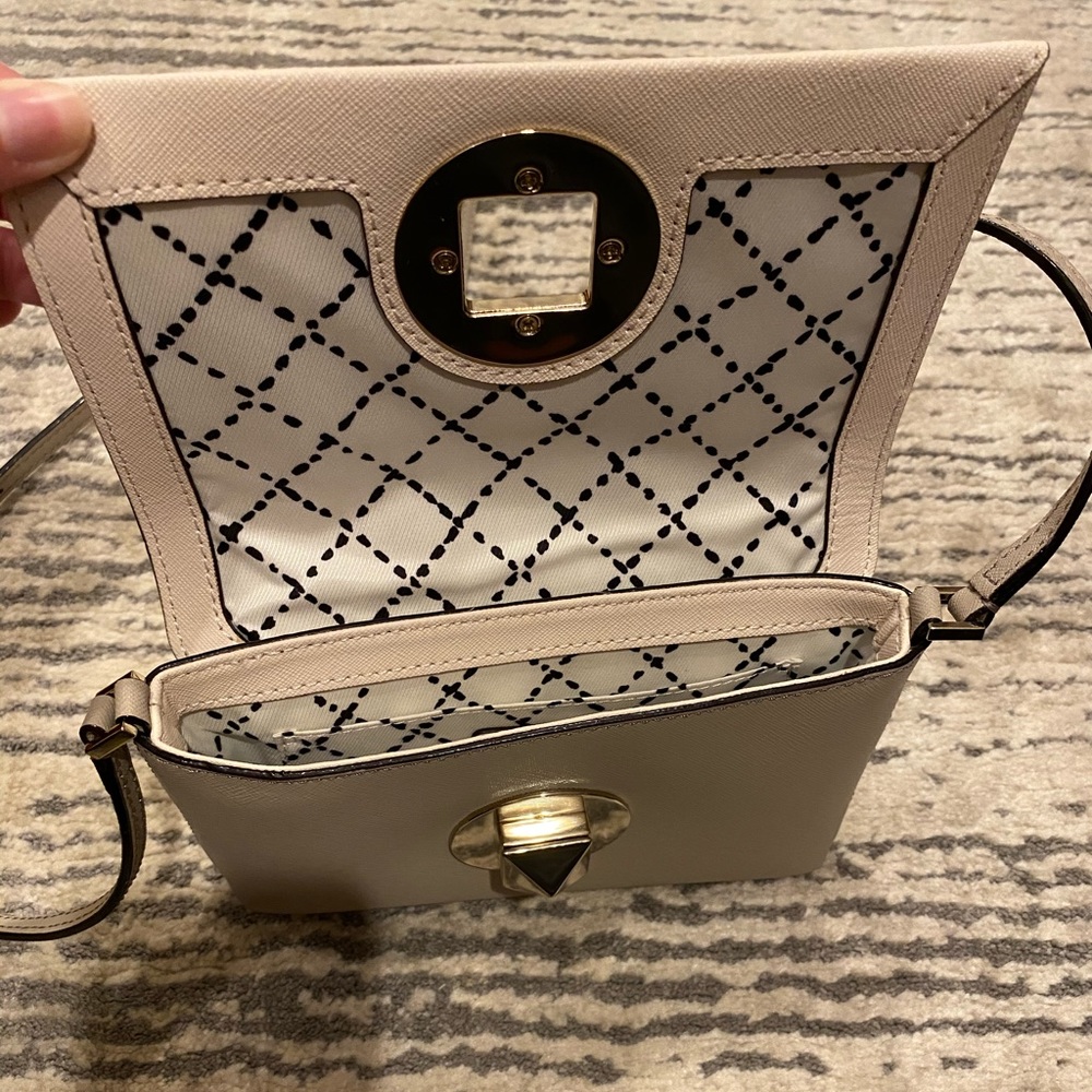 Kate Spade Crossbody - Picture 4 of 7